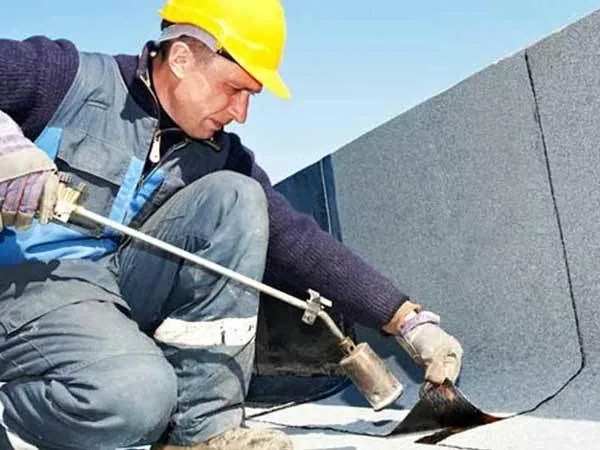 Patch or Replace: Flat Roof Decision Guide — Signs to Watch