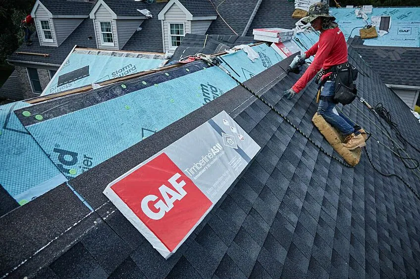 Gutter Clearing Before the Rains — Signs to Watch