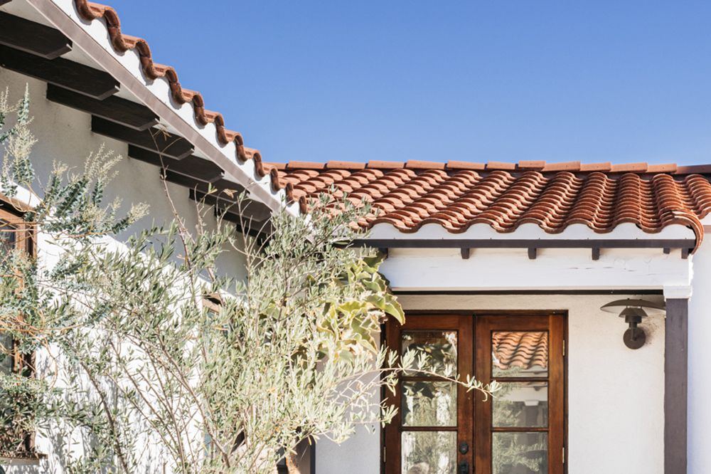 Cracked Tiles: Repair or Replace? — The Short Answer